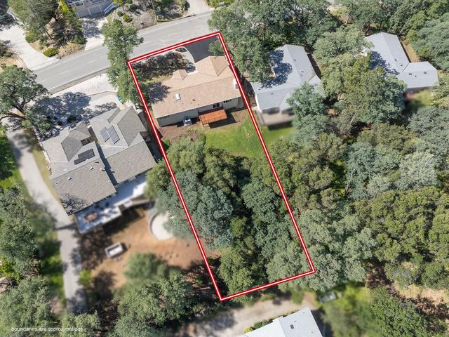 18082 Hummingbird, Penn Valley, CA 95946