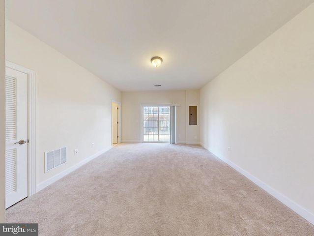 15305 LINVILLE CREEK DR, Haymarket, VA 20169