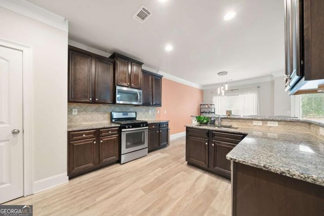 670 Silver Oak Drive, Dallas, GA 30132