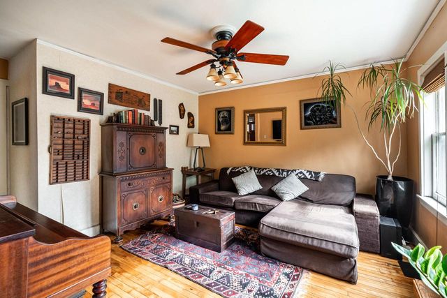 2437 N Pierce STREET, Milwaukee, WI 53212