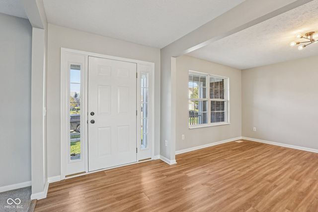 10723 Pokagon Way, Indianapolis, IN 46239