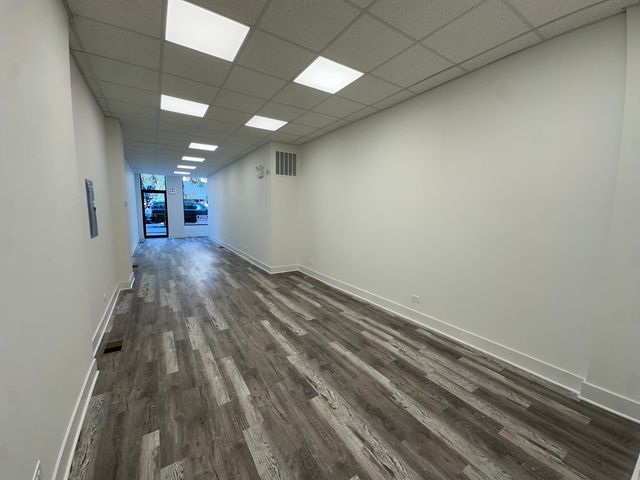 4204 N Milwaukee Avenue, Chicago, IL 60641