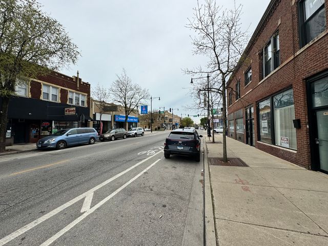 4204 N Milwaukee Avenue, Chicago, IL 60641
