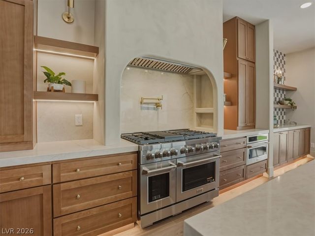 11533 Glowing Sunset Lane, Las Vegas, NV 89135