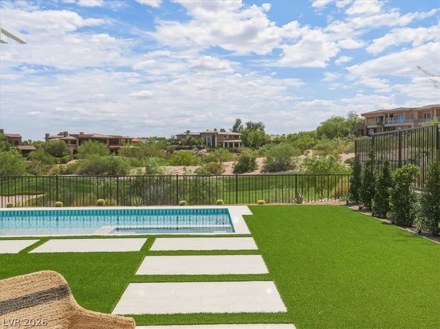 11533 Glowing Sunset Lane, Las Vegas, NV 89135
