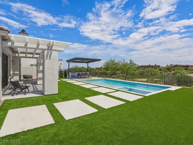 11533 Glowing Sunset Lane, Las Vegas, NV 89135