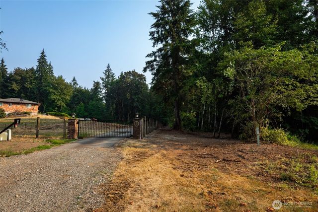 11135 Park Place Lane SE, Olympia, WA 98501