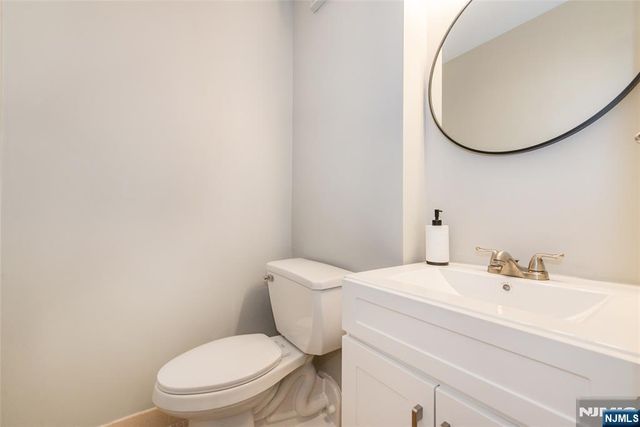 521 Piermont Avenue 119A, River Vale, NJ 07675