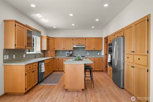 5887 Bay Pine Court, Ferndale, WA 98248