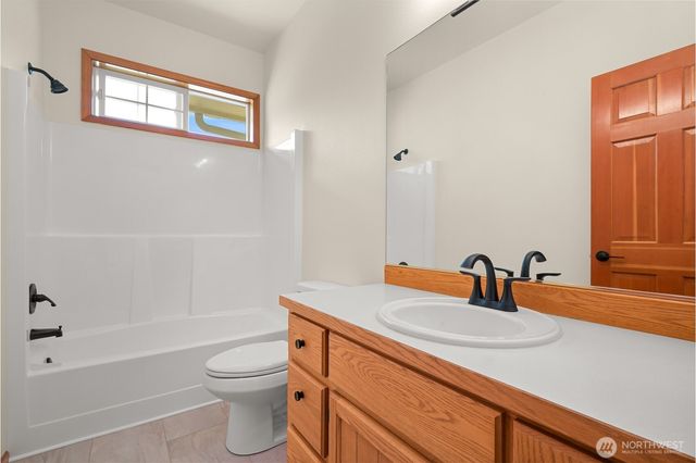 5887 Bay Pine Court, Ferndale, WA 98248