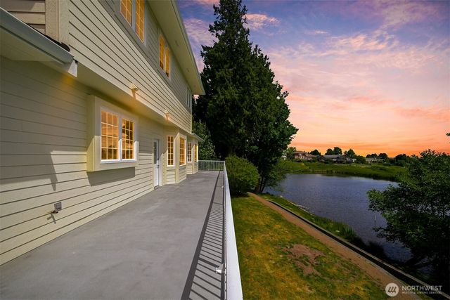 5887 Bay Pine Court, Ferndale, WA 98248