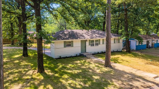 18 Westminister Drive, Little Rock, AR 72209