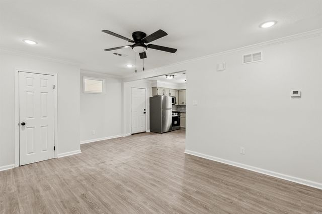 18 Westminister Drive, Little Rock, AR 72209