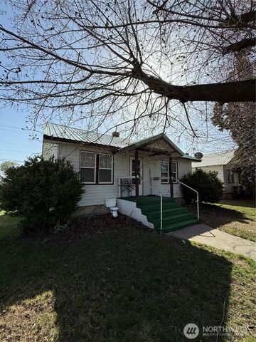 313 S Birch St, Omak, WA 98841