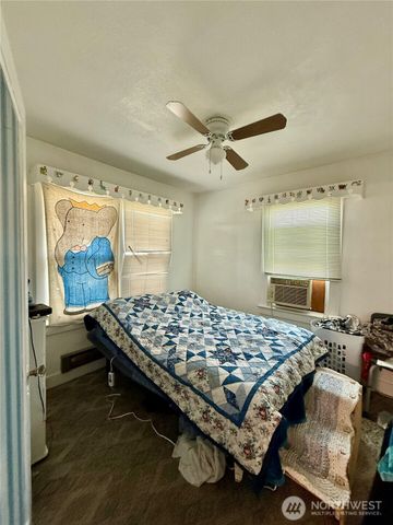 313 S Birch St, Omak, WA 98841