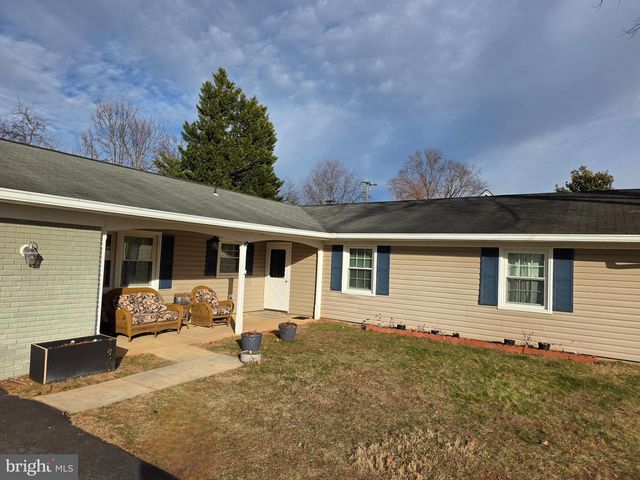 13128 MOSS RANCH LN, Fairfax, VA 22033