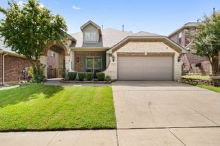 772 Red Elm Lane, Fort Worth, TX 76131