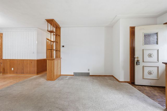 4002 7th Avenue, Anoka, MN 55303