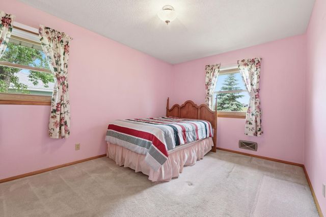4002 7th Avenue, Anoka, MN 55303