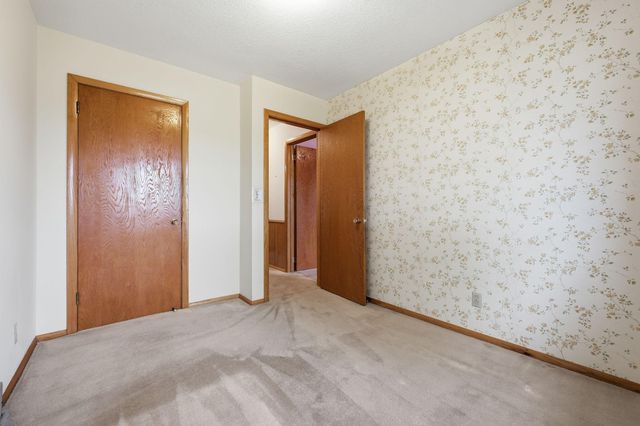 4002 7th Avenue, Anoka, MN 55303