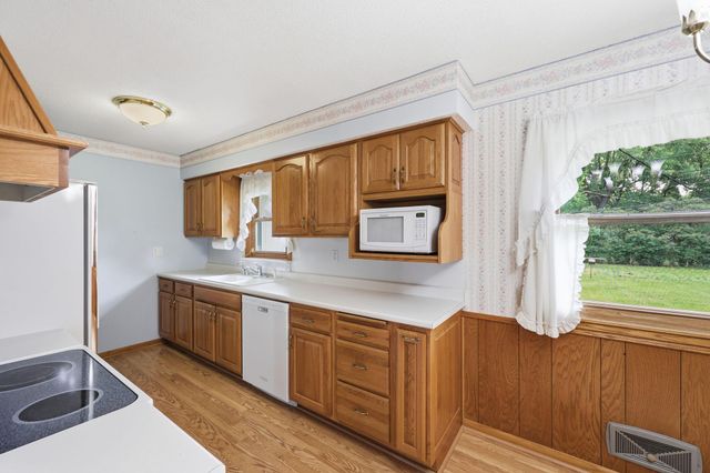 4002 7th Avenue, Anoka, MN 55303