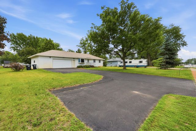 4002 7th Avenue, Anoka, MN 55303