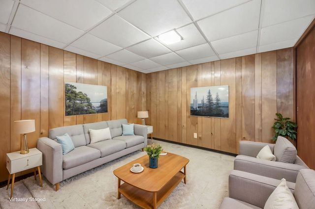 4002 7th Avenue, Anoka, MN 55303