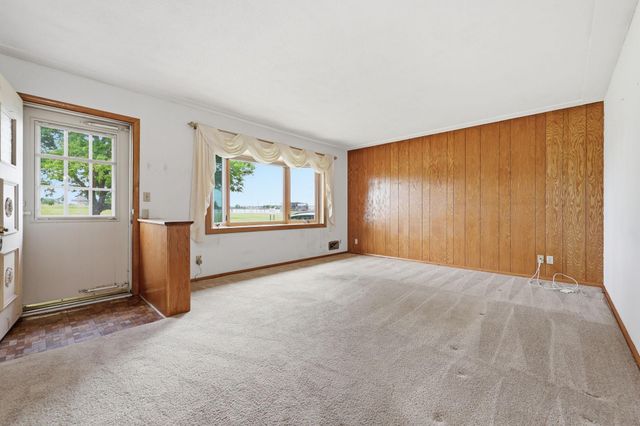 4002 7th Avenue, Anoka, MN 55303