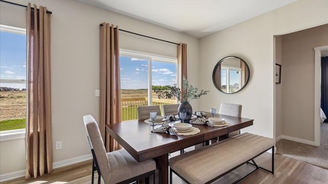 6613 Lake Ridge Avenue, Des Moines, IA 50320