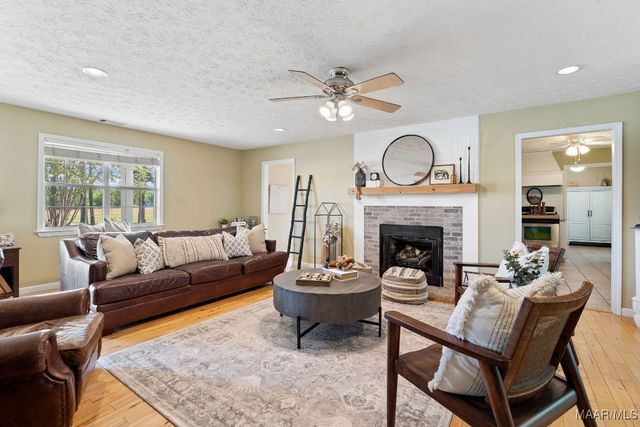 2153 County Road 57 ., Prattville, AL 36067