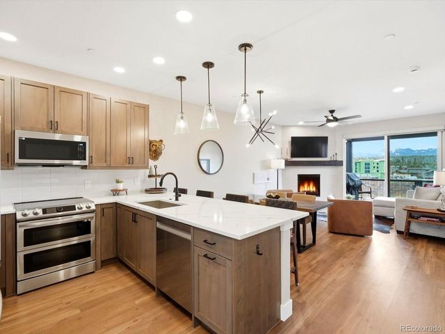 95 River Run Cir, Fraser, CO 80442