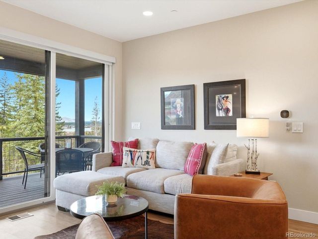 95 River Run Cir, Fraser, CO 80442