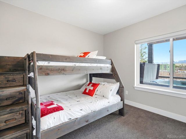 95 River Run Cir, Fraser, CO 80442