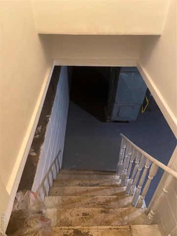 937 Barrie Avenue, Flint, MI 48507