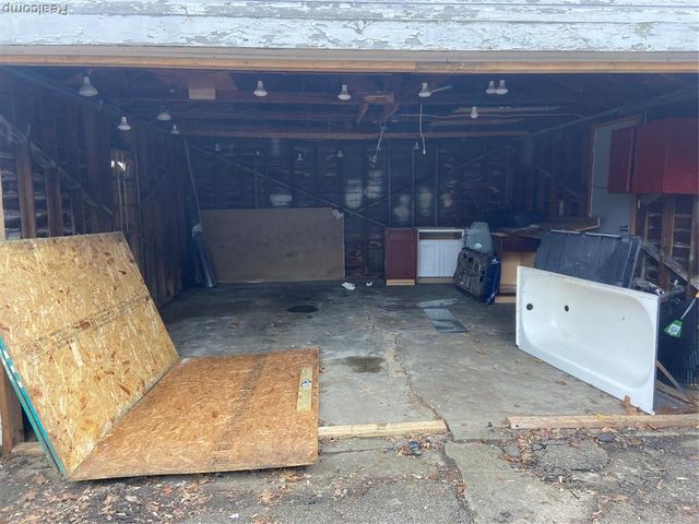 937 Barrie Avenue, Flint, MI 48507