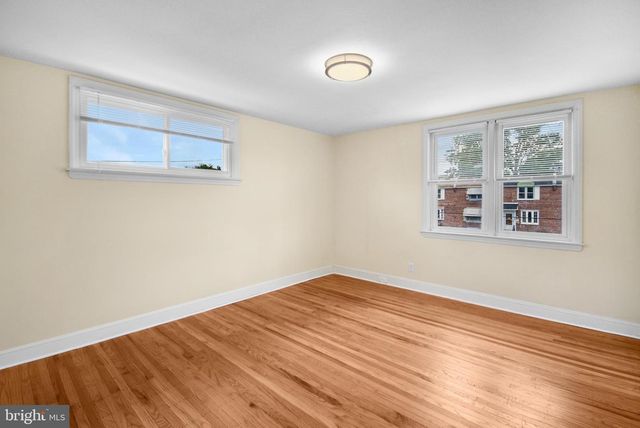 666 RIVELY AVE, Glenolden, PA 19036