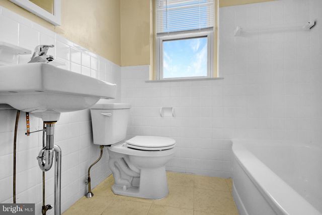 666 RIVELY AVE, Glenolden, PA 19036