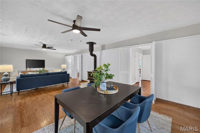 1625 Salem Hills Drive, St Louis, MO 63119