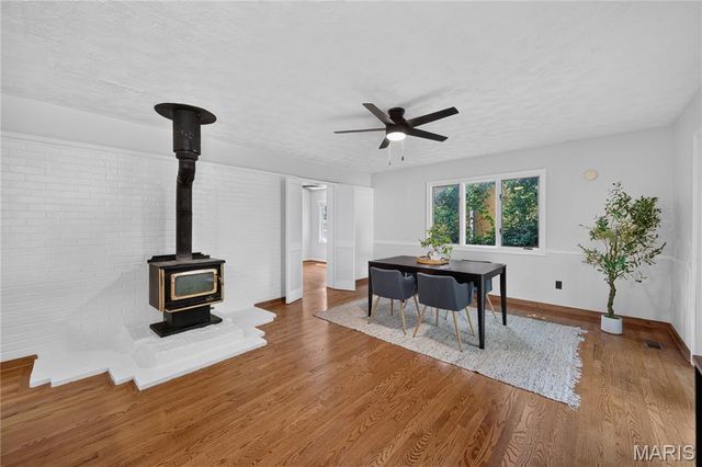 1625 Salem Hills Drive, St Louis, MO 63119