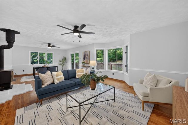 1625 Salem Hills Drive, St Louis, MO 63119