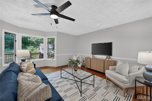 1625 Salem Hills Drive, St Louis, MO 63119