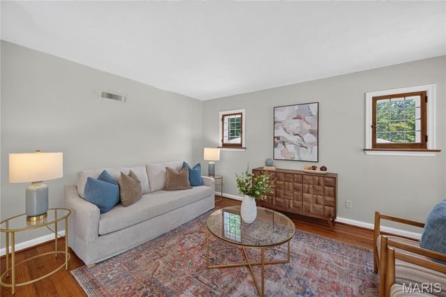 1625 Salem Hills Drive, St Louis, MO 63119