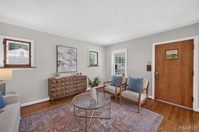 1625 Salem Hills Drive, St Louis, MO 63119
