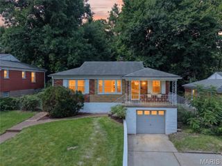 1625 Salem Hills Drive, St Louis, MO 63119
