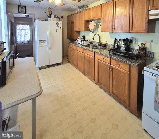 724 WEISER ST, Reading, PA 19601