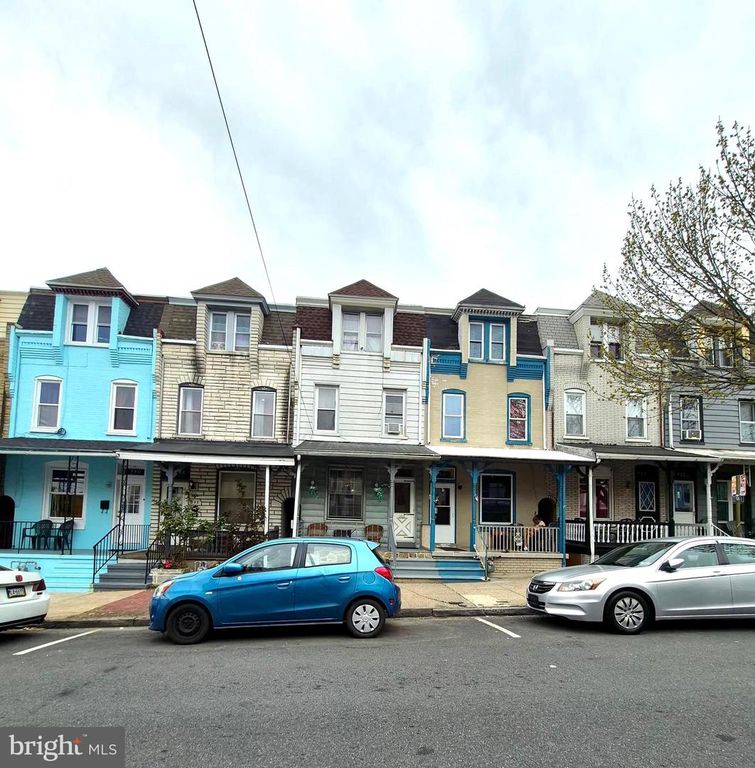 724 WEISER ST, Reading, PA 19601