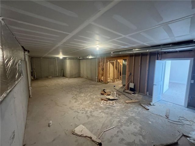 20765 W 188th Terrace, Spring Hill, KS 66083