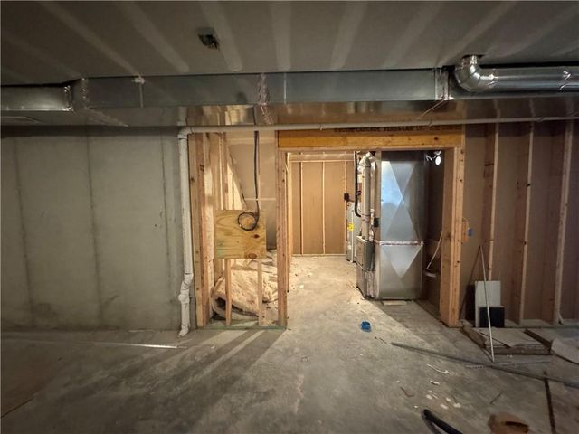 20765 W 188th Terrace, Spring Hill, KS 66083