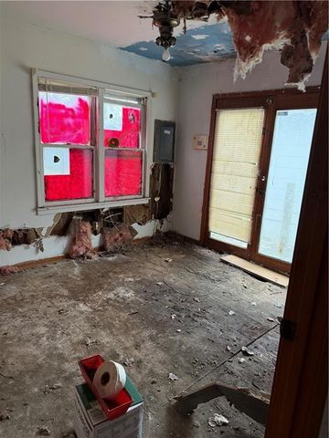 7542 Pennsylvania Avenue, Kansas City, MO 64114