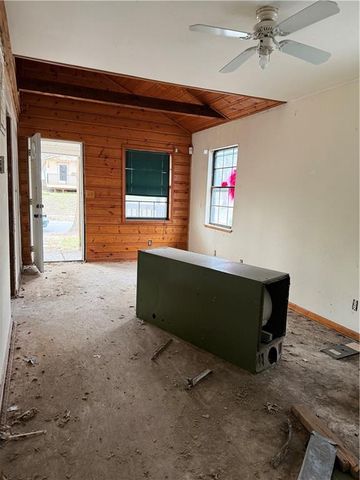 7542 Pennsylvania Avenue, Kansas City, MO 64114